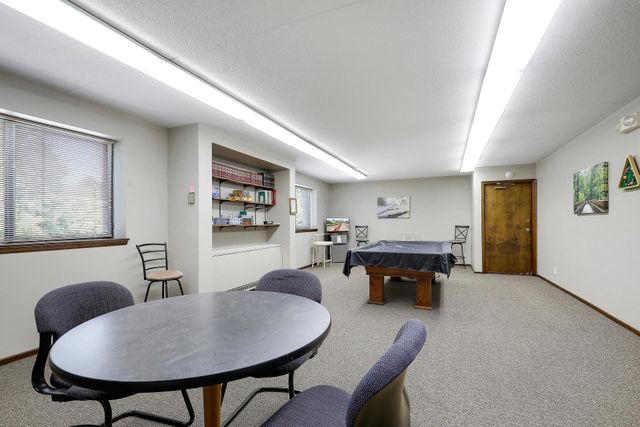 6710 Vernon Avenue S 406, Edina, MN 55436
