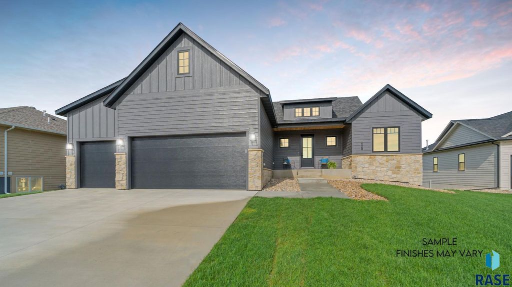 2707 Homestead St Street, Harrisburg, SD 57032