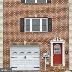 10-B ORANGE ST, Mount Holly Springs, PA 17065