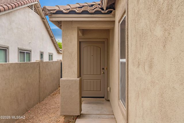475 W Calle La Bolita, Sahuarita, AZ 85629