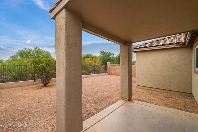 475 W Calle La Bolita, Sahuarita, AZ 85629