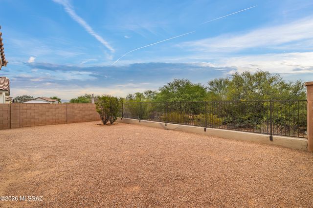 475 W Calle La Bolita, Sahuarita, AZ 85629