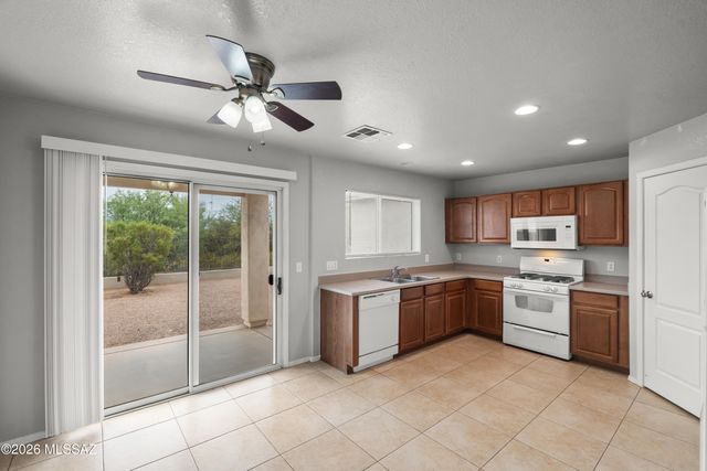 475 W Calle La Bolita, Sahuarita, AZ 85629