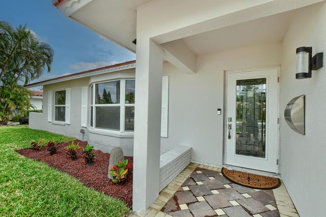 800 W Camino Real, Boca Raton, FL 33486