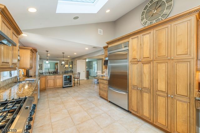 19 Caryn Place, Fairfield Twp., NJ 07004