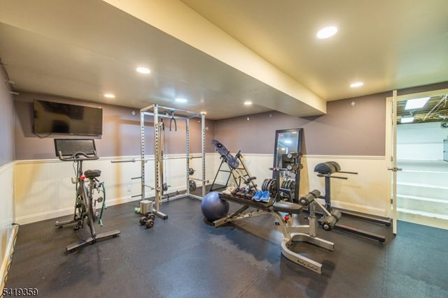 19 Caryn Place, Fairfield Twp., NJ 07004