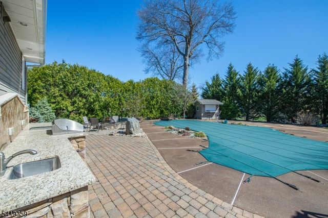 19 Caryn Place, Fairfield Twp., NJ 07004