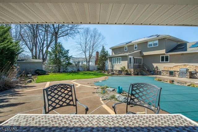 19 Caryn Place, Fairfield Twp., NJ 07004