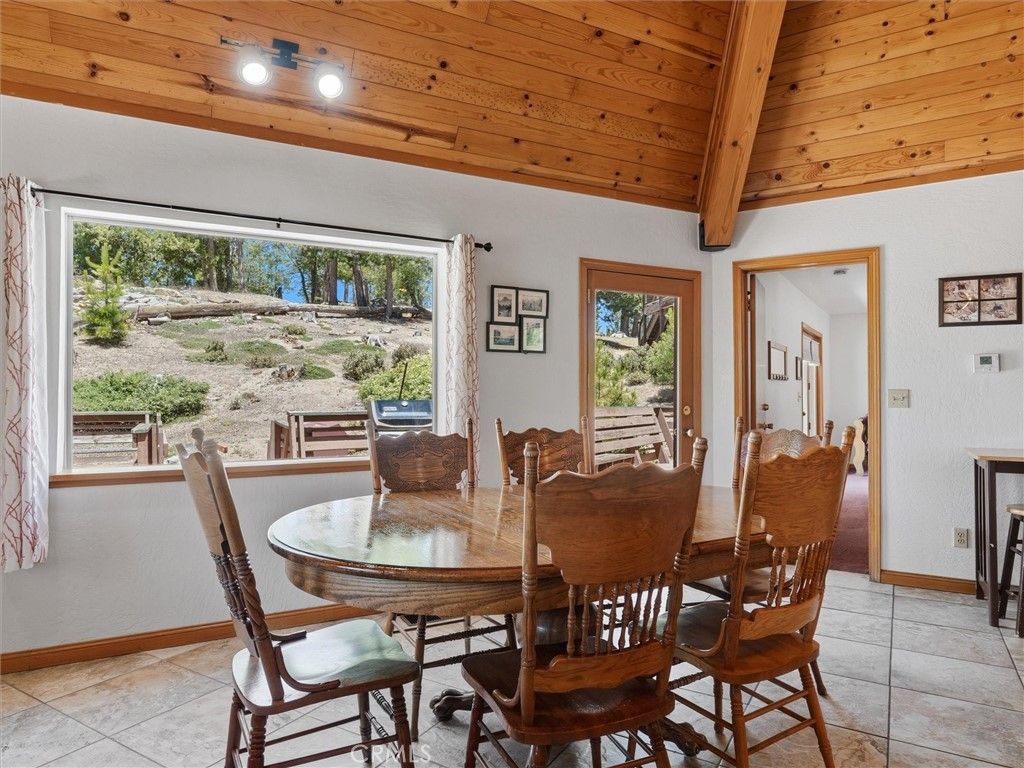 Image 14 of property listing at 7273 Yosemite Park, Yosemite, CA 95389