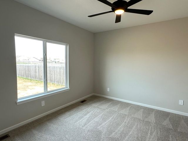 2809 N Rutland Ln, Augusta, KS 67010