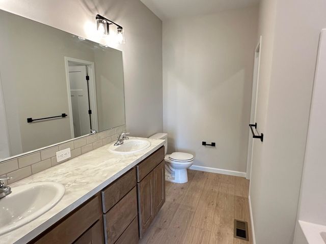 2809 N Rutland Ln, Augusta, KS 67010