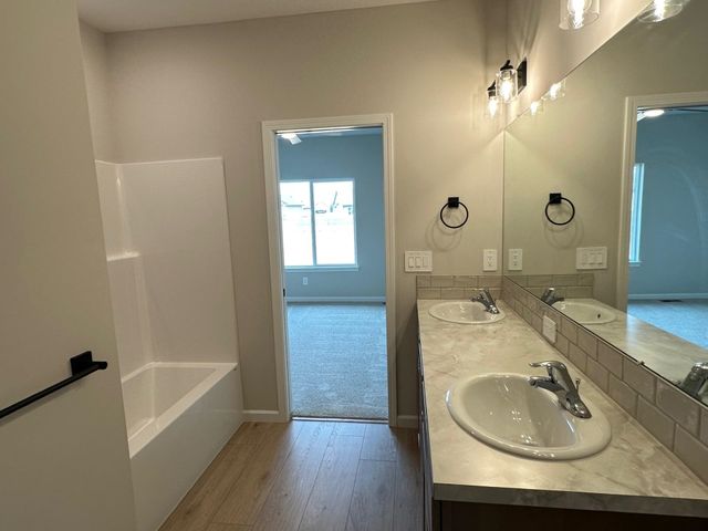 2809 N Rutland Ln, Augusta, KS 67010