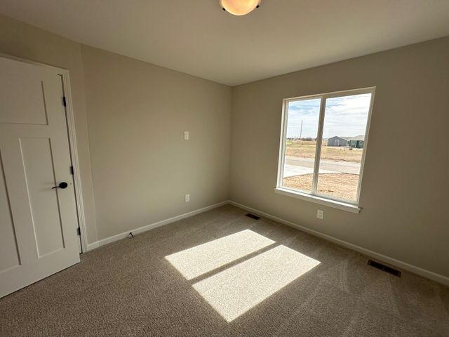 2809 N Rutland Ln, Augusta, KS 67010