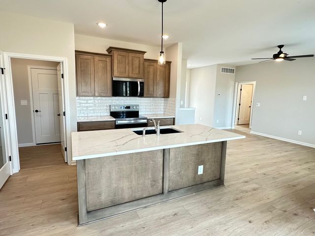 2809 N Rutland Ln, Augusta, KS 67010