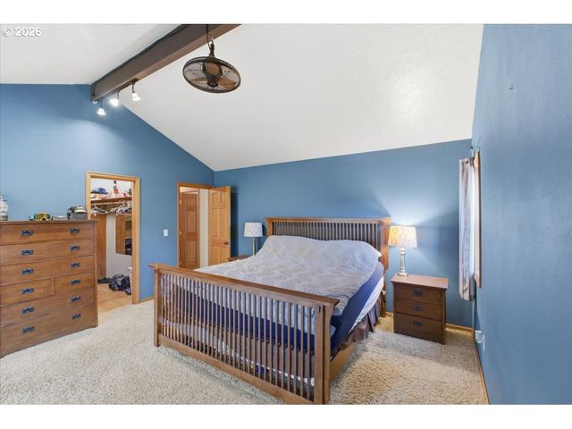 42801 ISLAND INN Dr, Lebanon, OR 97355