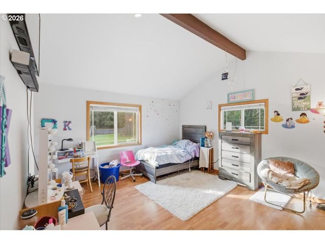 42801 ISLAND INN Dr, Lebanon, OR 97355