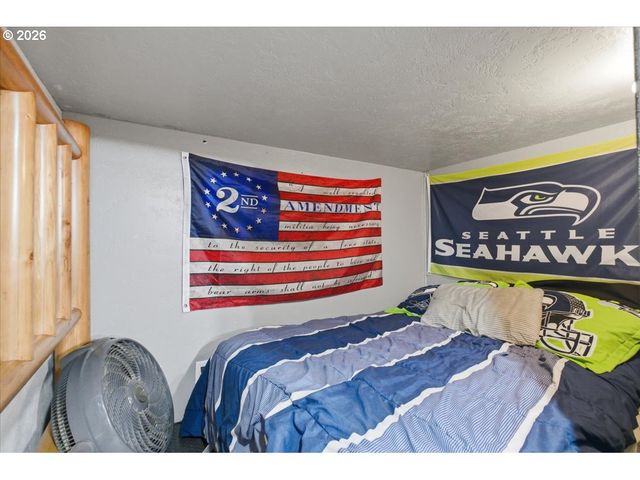 42801 ISLAND INN Dr, Lebanon, OR 97355