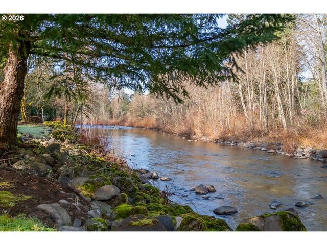 42801 ISLAND INN Dr, Lebanon, OR 97355