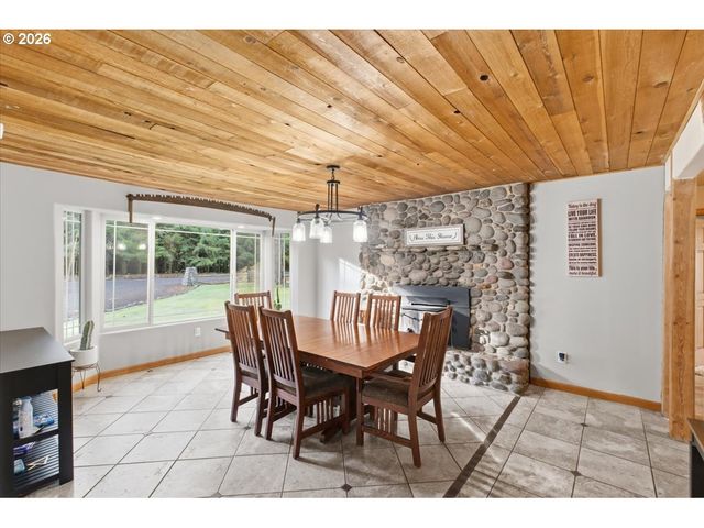 42801 ISLAND INN Dr, Lebanon, OR 97355