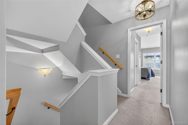 310 Bridgeview Drive, Poughkeepsie, NY 12601