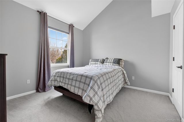 310 Bridgeview Drive, Poughkeepsie, NY 12601