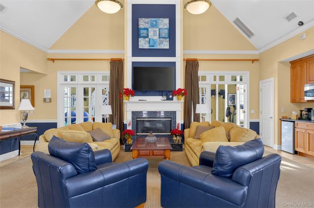 310 Bridgeview Drive, Poughkeepsie, NY 12601