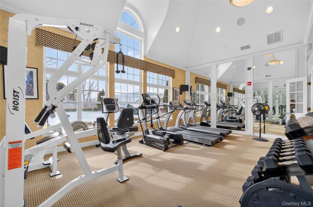 310 Bridgeview Drive, Poughkeepsie, NY 12601