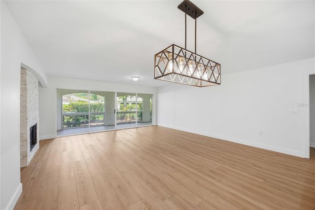 5526 CHANTECLAIRE 31, Sarasota, FL 34235