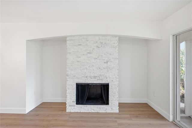 5526 CHANTECLAIRE 31, Sarasota, FL 34235