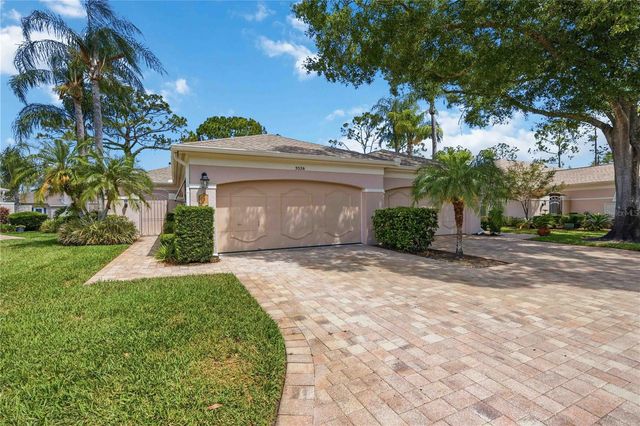 5526 CHANTECLAIRE 31, Sarasota, FL 34235