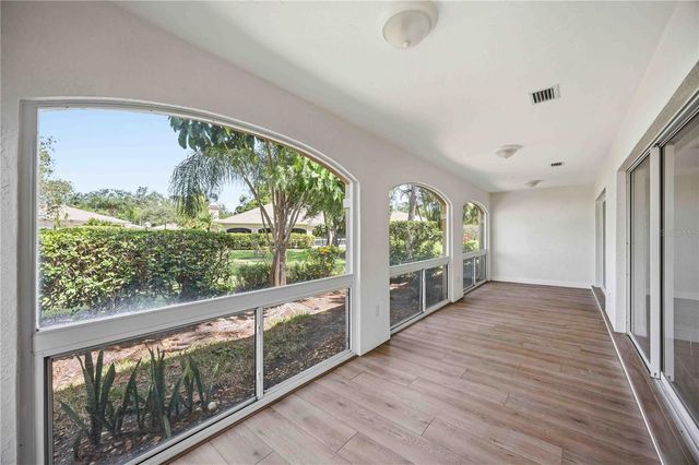 5526 CHANTECLAIRE 31, Sarasota, FL 34235