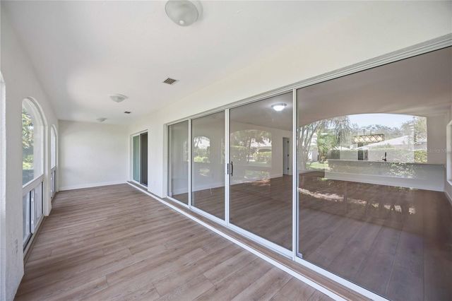 5526 CHANTECLAIRE 31, Sarasota, FL 34235