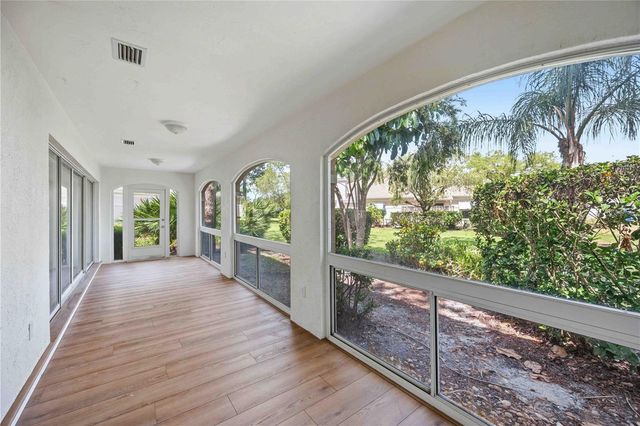 5526 CHANTECLAIRE 31, Sarasota, FL 34235