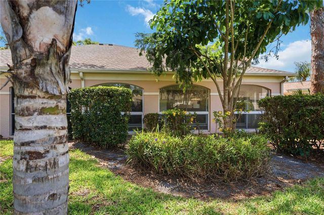 5526 CHANTECLAIRE 31, Sarasota, FL 34235
