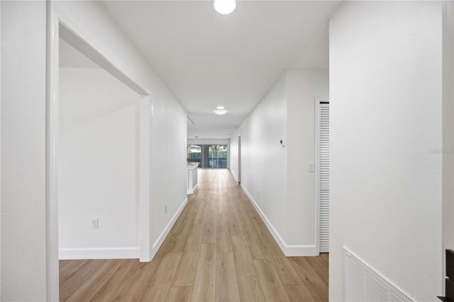 5526 CHANTECLAIRE 31, Sarasota, FL 34235
