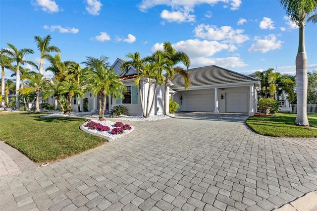 537 FORE DRIVE, Bradenton, FL 34208