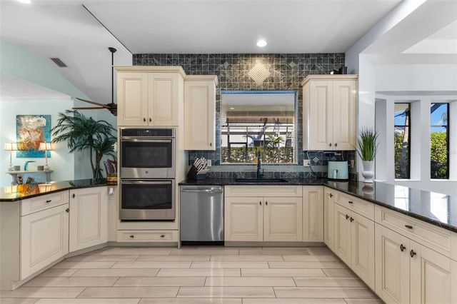 537 FORE DRIVE, Bradenton, FL 34208