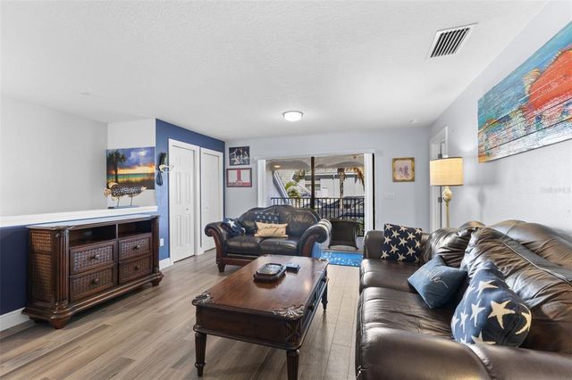 537 FORE DRIVE, Bradenton, FL 34208