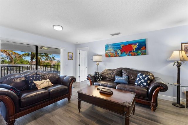 537 FORE DRIVE, Bradenton, FL 34208