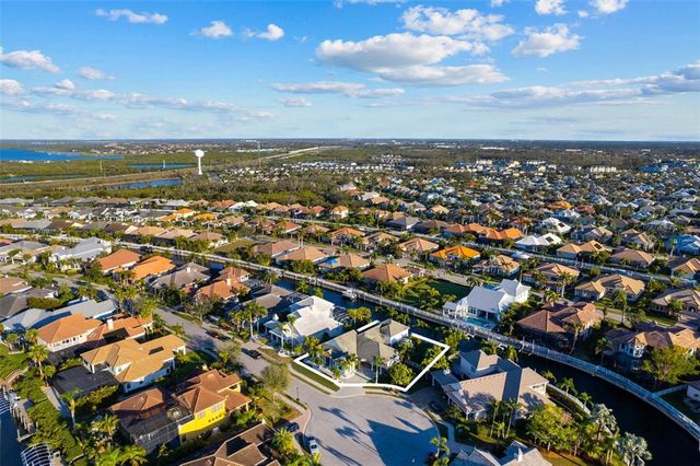537 FORE DRIVE, Bradenton, FL 34208