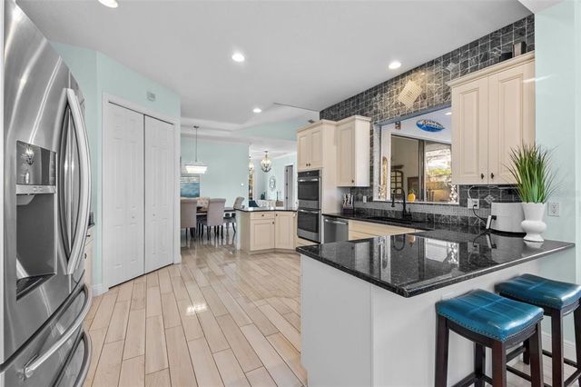 537 FORE DRIVE, Bradenton, FL 34208