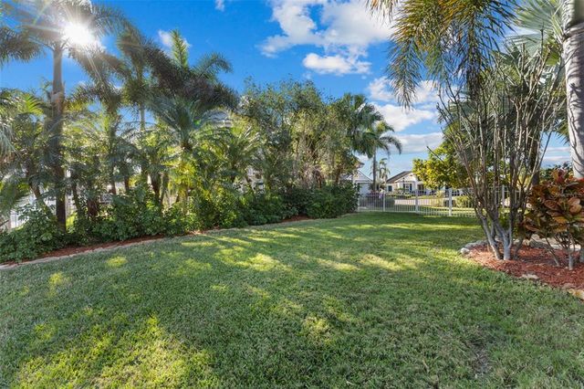 537 FORE DRIVE, Bradenton, FL 34208