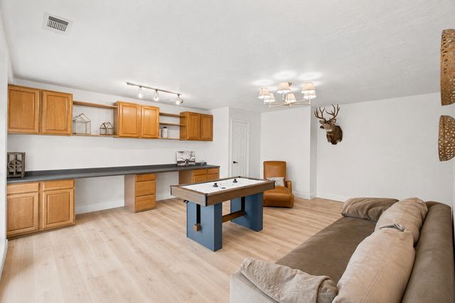 835 Cross Timbers Drive, Double Oak, TX 75077