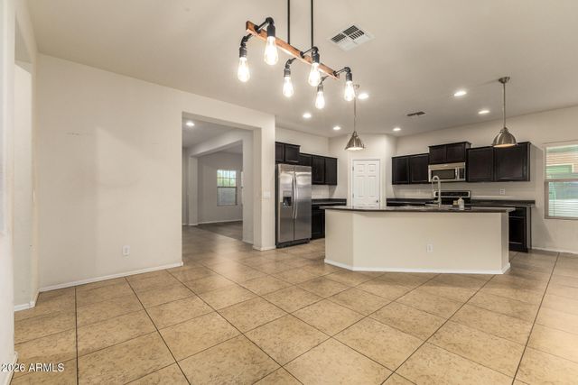 5809 W EUCLID Avenue, Laveen, AZ 85339