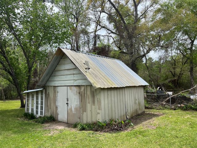 19995 Lakeway Lane, Montgomery, TX 77356