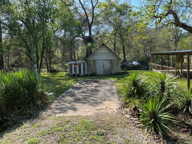 19995 Lakeway Lane, Montgomery, TX 77356