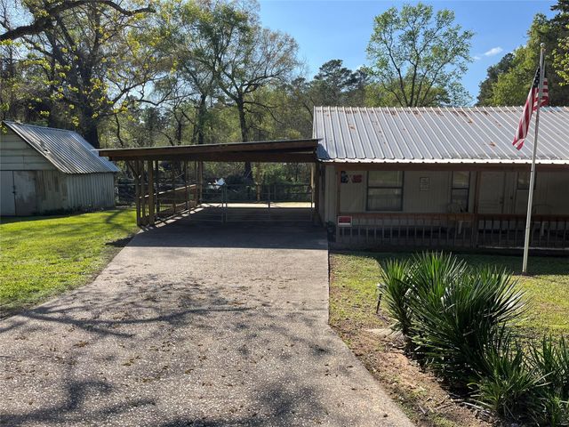 19995 Lakeway Lane, Montgomery, TX 77356