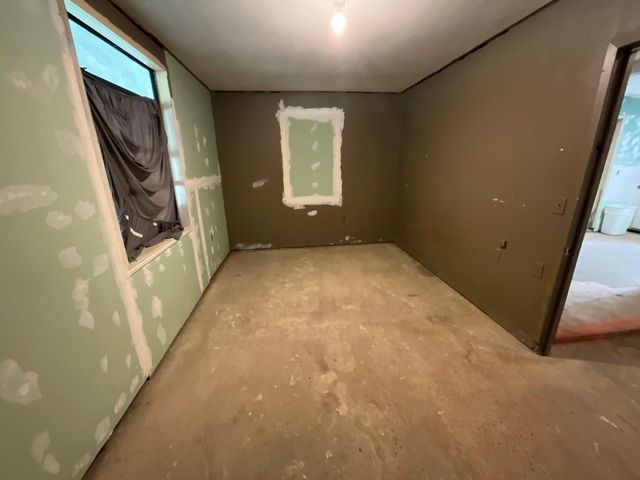 19995 Lakeway Lane, Montgomery, TX 77356