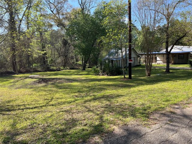 19995 Lakeway Lane, Montgomery, TX 77356