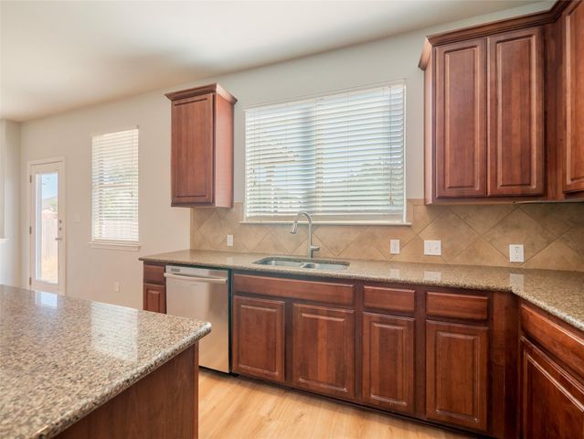 226 Vallecito DR, Georgetown, TX 78626